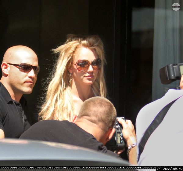 Бритни на шоппинге в Западном Голливуде79.jpg(Бритни Спирс, Britney Spears)