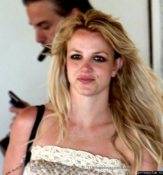 Бритни покидает апартаменты Джейсона20.jpg(Бритни Спирс, Britney Spears)