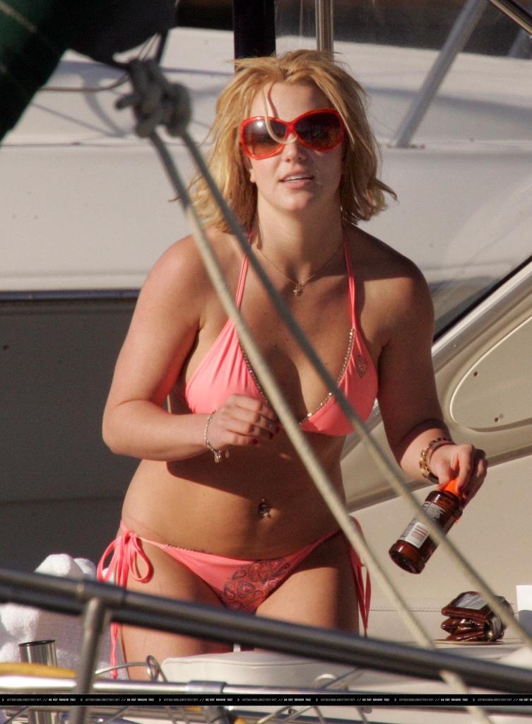 Britney nude spear trackback