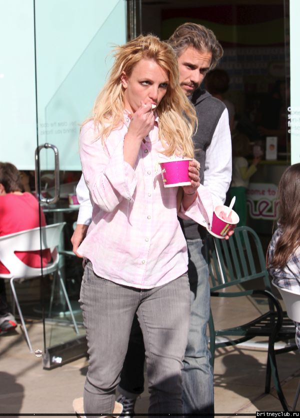 Бритни проводит время с Джейсоном43.jpg(Бритни Спирс, Britney Spears)