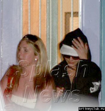 Бритни посещает церковь в Pacific Palisades05.jpg(Бритни Спирс, Britney Spears)