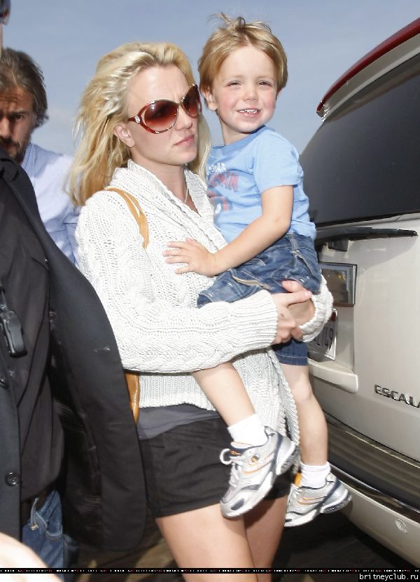 Бритни с детьми в Луна-Парке44.jpg(Бритни Спирс, Britney Spears)