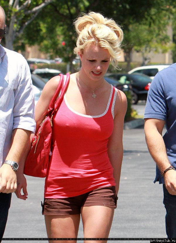 Бритни покидает кафе Marmalade52.jpg(Бритни Спирс, Britney Spears)