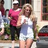Бритни посещает Starbucks