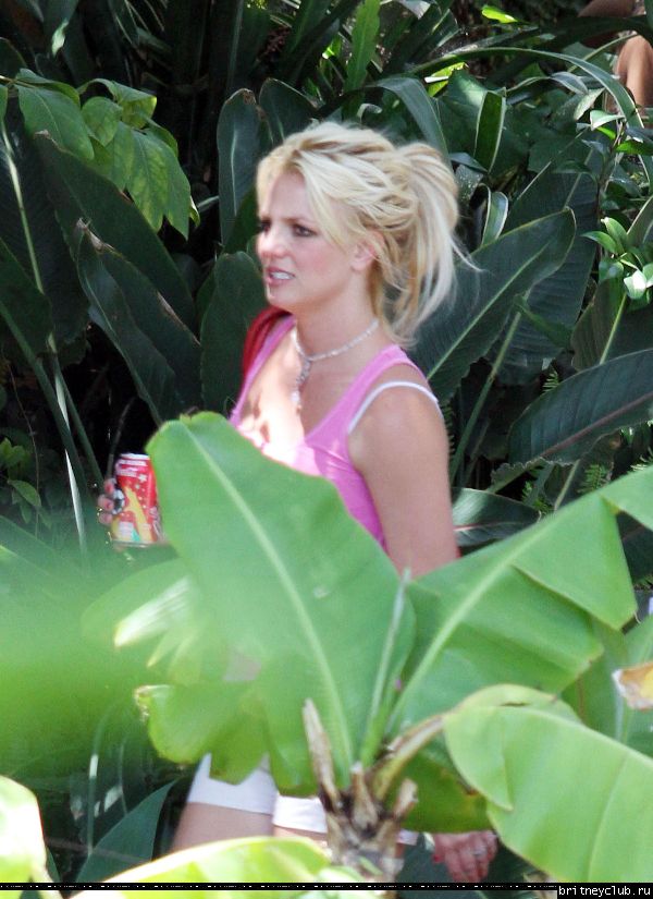 Бритни посещает студию Conway в Лос-Анджелесе05.jpg(Бритни Спирс, Britney Spears)