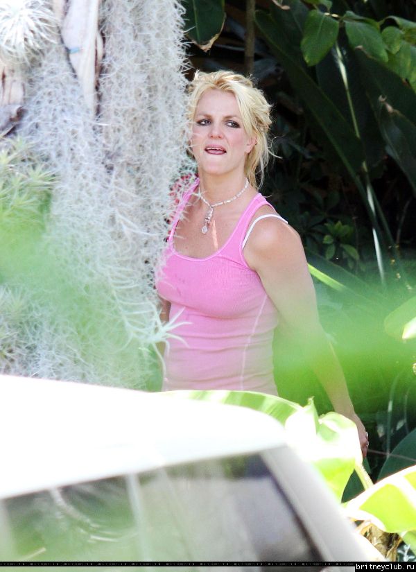 Бритни посещает студию Conway в Лос-Анджелесе08.jpg(Бритни Спирс, Britney Spears)