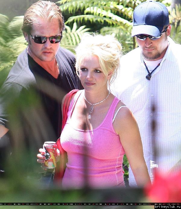 Бритни посещает студию Conway в Лос-Анджелесе20.jpg(Бритни Спирс, Britney Spears)