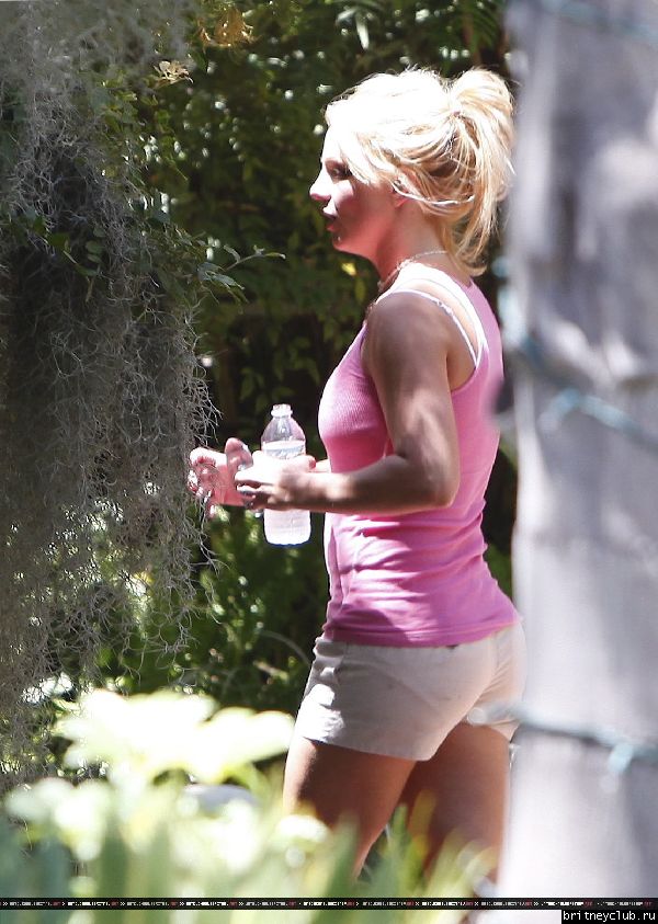Бритни посещает студию Conway в Лос-Анджелесе23.jpg(Бритни Спирс, Britney Spears)