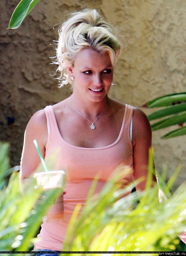 Бритни посещает студию в Лос-Анджелесе35.jpg(Бритни Спирс, Britney Spears)