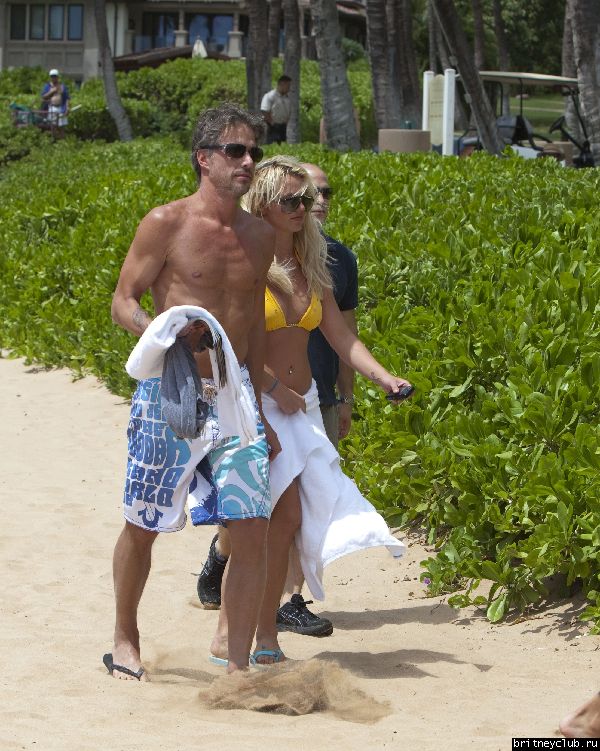 Бритни и Джейсон на пляже на курорте Мауи21.jpg(Бритни Спирс, Britney Spears)