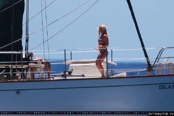 Бритни и Джейсон отдыхают на яхте 27.jpg(Бритни Спирс, Britney Spears)