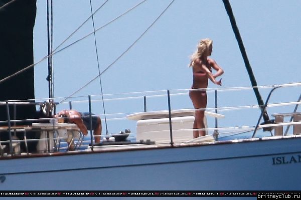 Бритни и Джейсон отдыхают на яхте 31.jpg(Бритни Спирс, Britney Spears)
