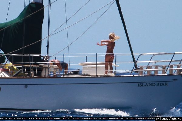 Бритни и Джейсон отдыхают на яхте 37.jpg(Бритни Спирс, Britney Spears)