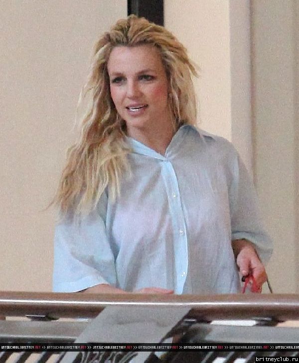 Бритни в Thousand Oaks053.jpg(Бритни Спирс, Britney Spears)