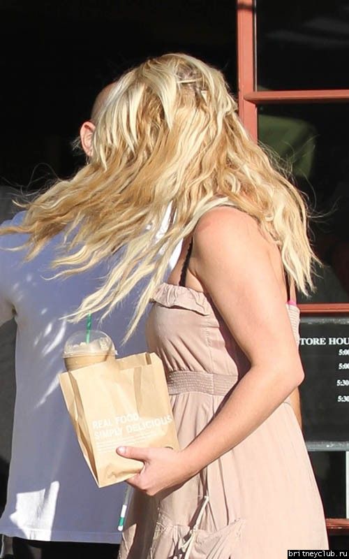 Бритни делает покупки в Беверли Хиллз10.jpg(Бритни Спирс, Britney Spears)