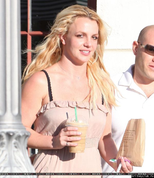 Бритни делает покупки в Беверли Хиллз40.jpg(Бритни Спирс, Britney Spears)