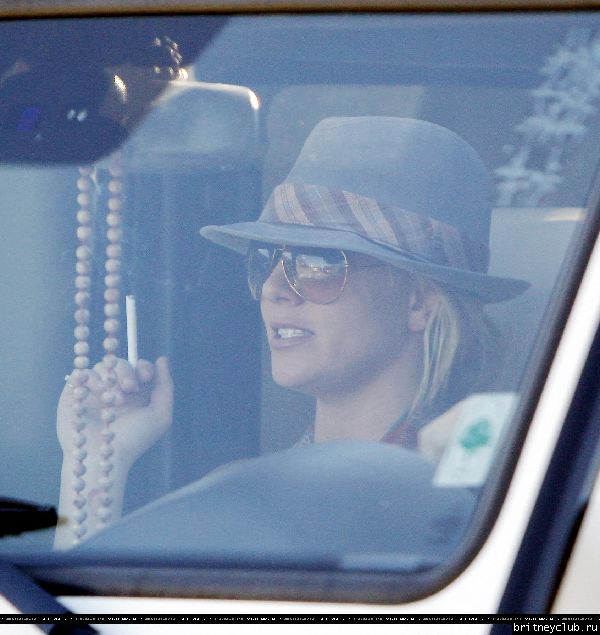 Бритни и Джейсон посещают агентство William Morris Endeavor12.jpg(Бритни Спирс, Britney Spears)