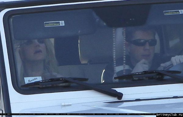 Бритни и Джейсон посещают агентство William Morris Endeavor41.jpg(Бритни Спирс, Britney Spears)