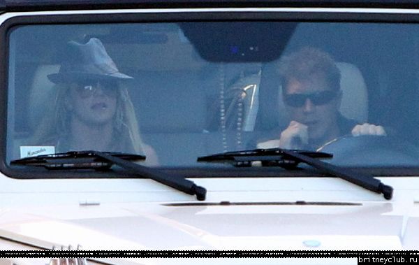 Бритни и Джейсон посещают агентство William Morris Endeavor47.jpg(Бритни Спирс, Britney Spears)