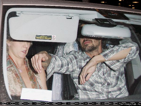 Бритни и Джейсон посещают агентство William Morris Endeavor80.jpg(Бритни Спирс, Britney Spears)
