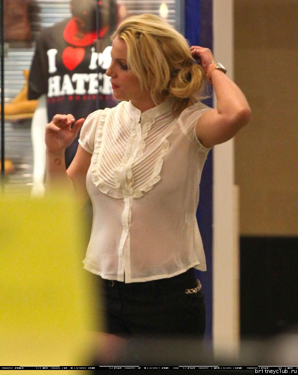 Бритни в ТЦ  Westfield Mall05.jpg(Бритни Спирс, Britney Spears)
