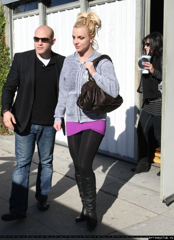 Бритни посещает танцевальную студию02.jpg(Бритни Спирс, Britney Spears)