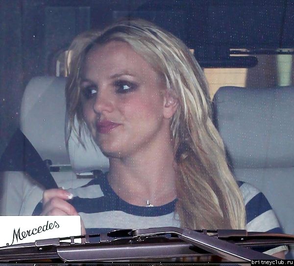 Бритни покидает танцевальную студию17.jpg(Бритни Спирс, Britney Spears)