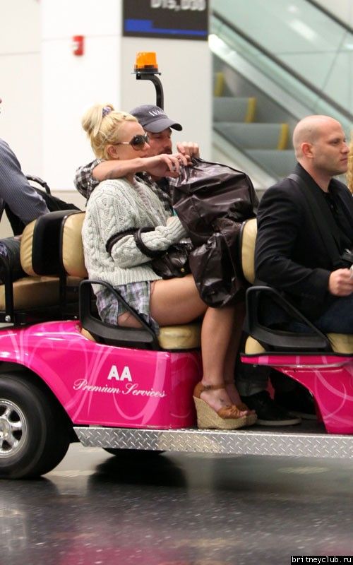 Бритни покидает Майями6.jpg(Бритни Спирс, Britney Spears)