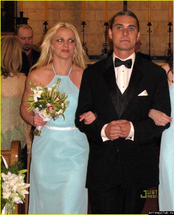 Бритни на свадьбе у Бретт Миллер3.jpg(Бритни Спирс, Britney Spears)