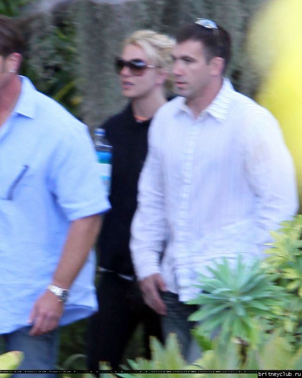Бритни покидает студию Conway в Голливуде14.jpg(Бритни Спирс, Britney Spears)