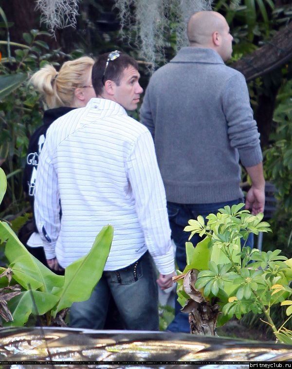 Бритни покидает студию Conway в Голливуде16.jpg(Бритни Спирс, Britney Spears)