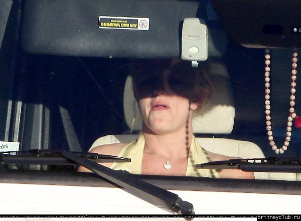 Бритни покидает студию звукозаписи в Голливуде24.jpg(Бритни Спирс, Britney Spears)