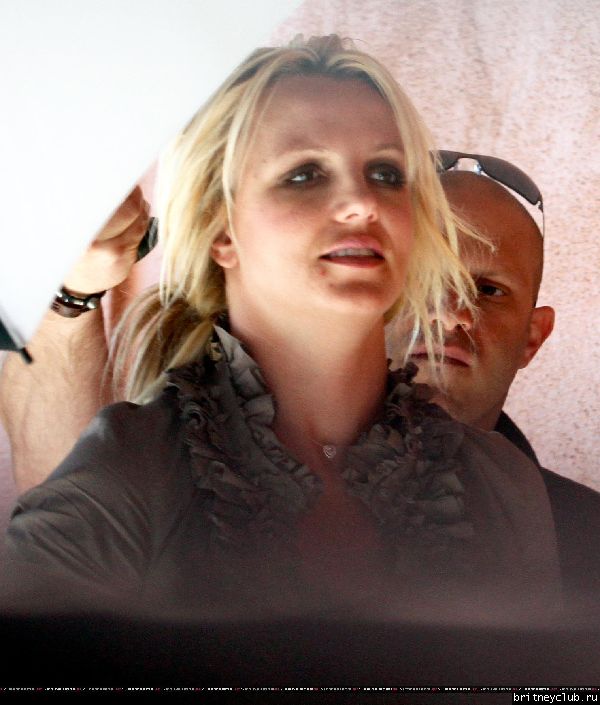 Бритни посещает студию в Голливуде02.jpg(Бритни Спирс, Britney Spears)