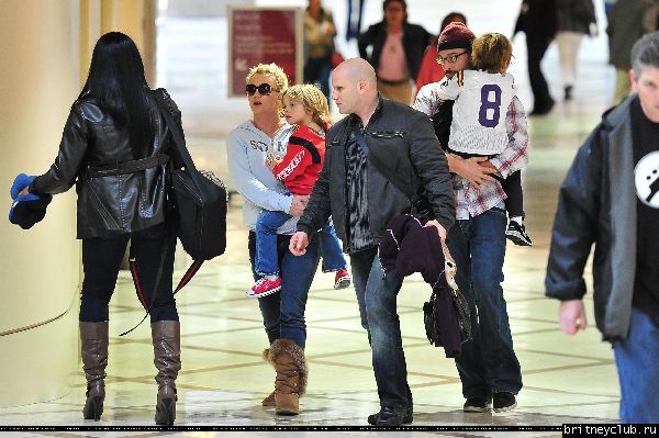Бритни в аэропорту LAX 04.jpg(Бритни Спирс, Britney Spears)