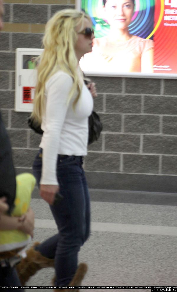 Бритни в аэропорту Нового Орлеана118.jpg(Бритни Спирс, Britney Spears)