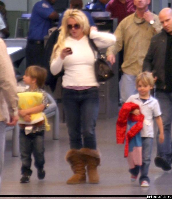 Бритни в аэропорту Нового Орлеана127.jpg(Бритни Спирс, Britney Spears)