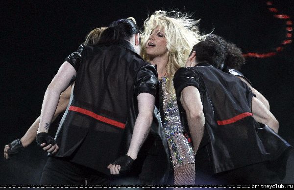 Выступление Бритни на шоу Good Morning America (Hold It Against Me)18.jpg(Бритни Спирс, Britney Spears)