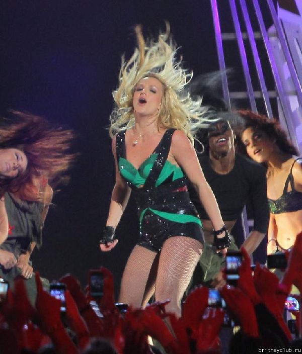 Выступление Бритни на шоу Jimmy Kimmel (Till The World Ends)46.jpg(Бритни Спирс, Britney Spears)