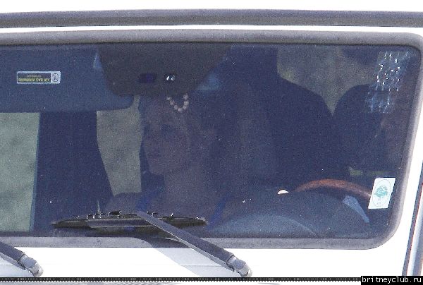 Бритни покидает игру Шона Престона в Сан Фернандо03.jpg(Бритни Спирс, Britney Spears)
