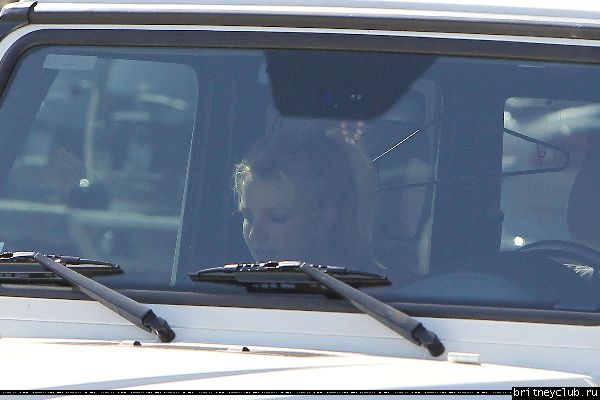 Бритни покидает игру Шона Престона в Сан Фернандо11.jpg(Бритни Спирс, Britney Spears)