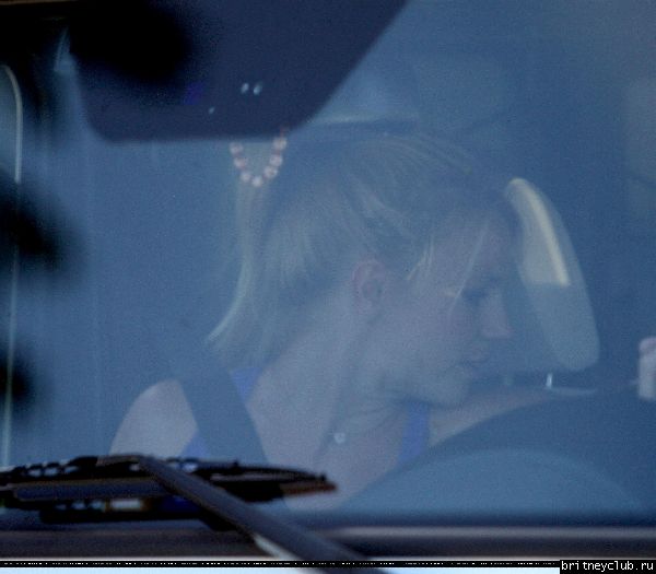 Бритни покидает игру Шона Престона в Сан Фернандо20.jpg(Бритни Спирс, Britney Spears)