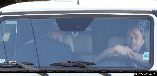 Бритни покидает игру Шона Престона в Сан Фернандо36.jpg(Бритни Спирс, Britney Spears)