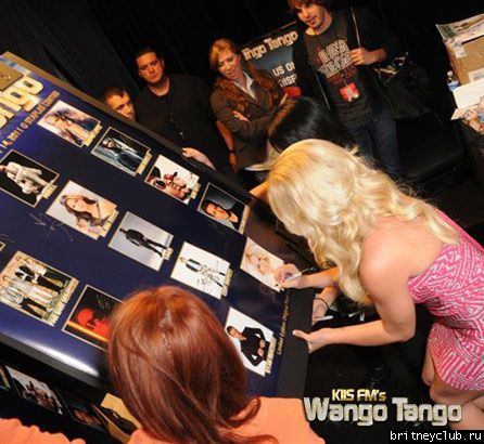 Бритни на концерте Kiis FM Wango Tango001.jpg(Бритни Спирс, Britney Spears)