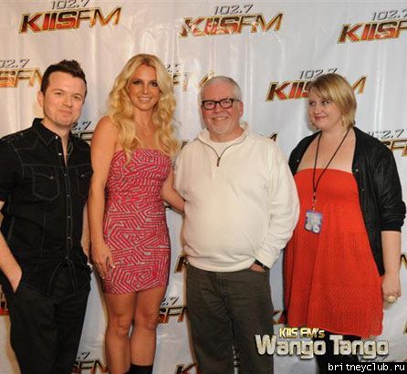 Бритни на концерте Kiis FM Wango Tango005.jpg(Бритни Спирс, Britney Spears)