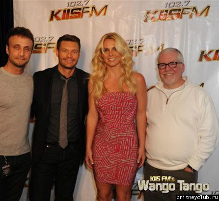 Бритни на концерте Kiis FM Wango Tango015.jpg(Бритни Спирс, Britney Spears)