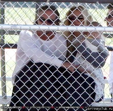 Бритни и Джейсон в Сан Фернандо13.jpg(Бритни Спирс, Britney Spears)