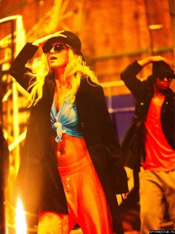 Femme Fatale Tourbook (2011)10.jpg(Бритни Спирс, Britney Spears)