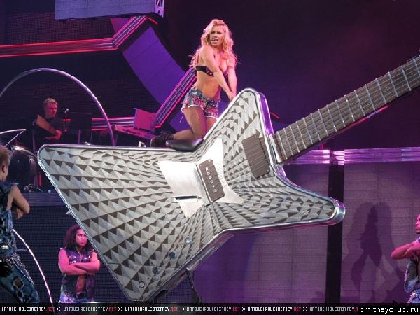 The Femme Fatale Tour в Сакраменто33.jpg(Бритни Спирс, Britney Spears)