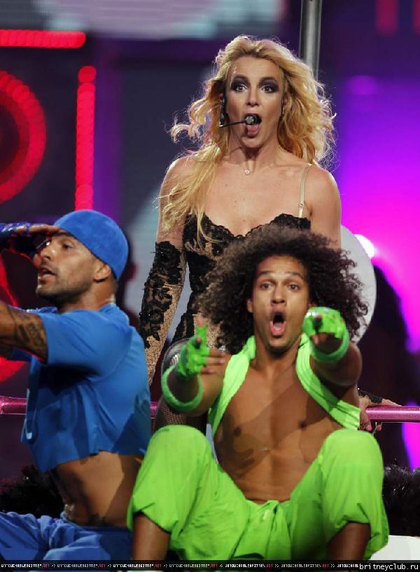 The Femme Fatale Tour в Виннипеге17.jpg(Бритни Спирс, Britney Spears)