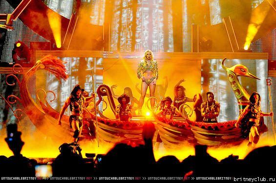 The Femme Fatale Tour в Милуоки03.jpg(Бритни Спирс, Britney Spears)